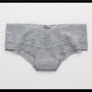 ✨ New! aerie white lace thong panty! ✨